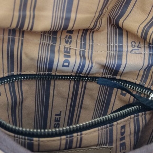 Diesel Unisex paper  crossbody shoulder bag - Picture 5 of 5